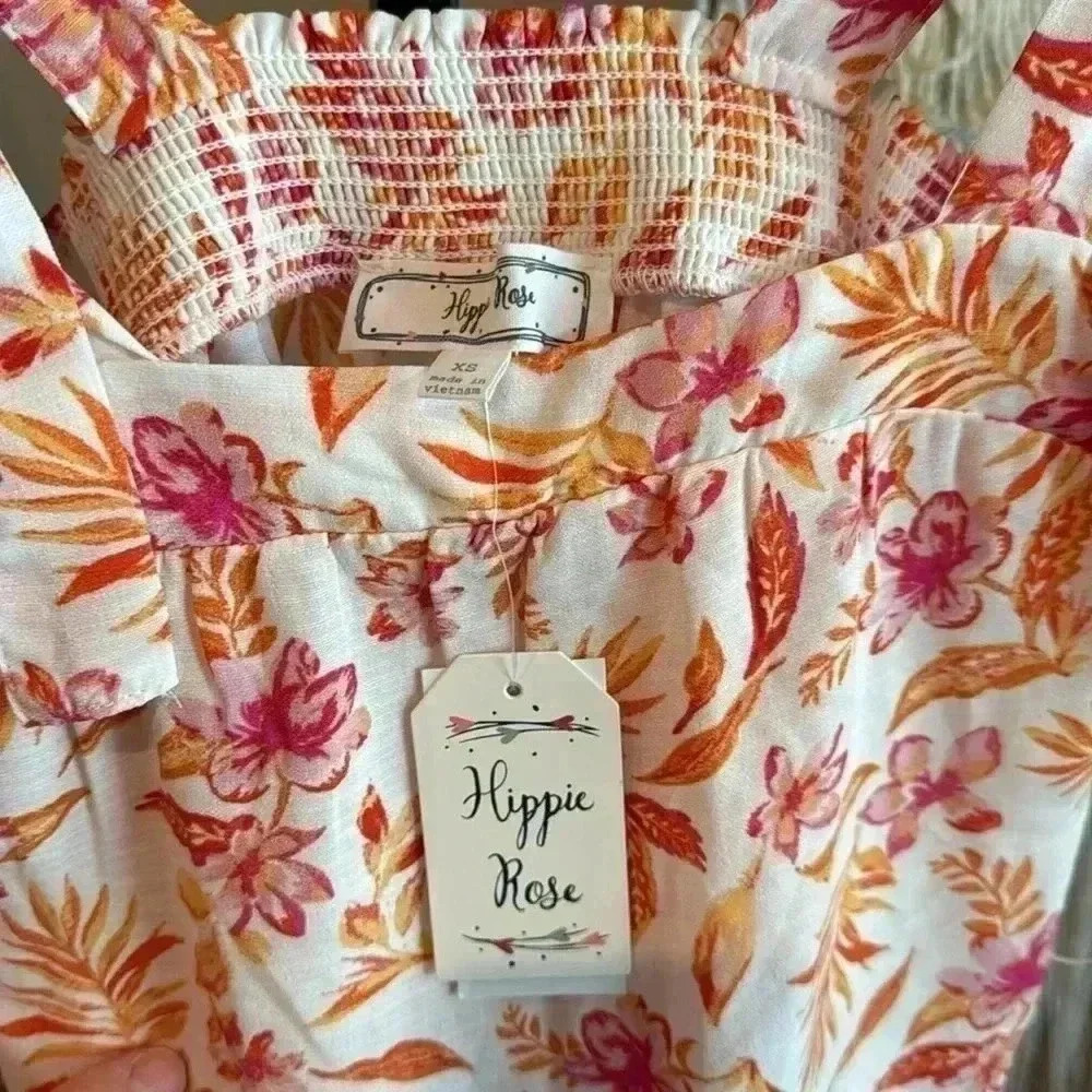 Hippie Rose Square-Neck Tie-Strap Smocked Top - Ivory Floral - Picture 4 of 5